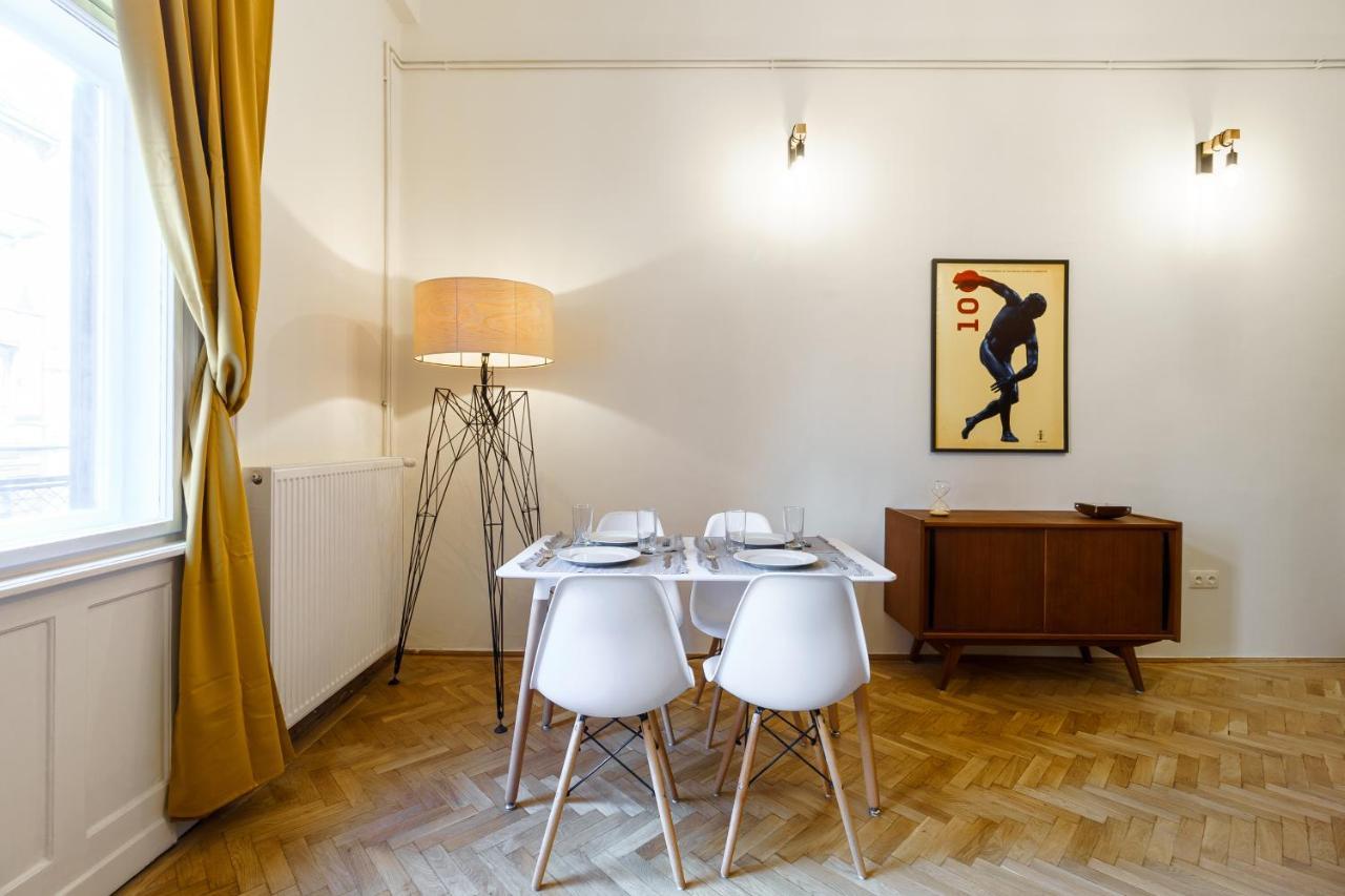 Central Loft-Style Flat Next To Danube Budapest Exteriör bild