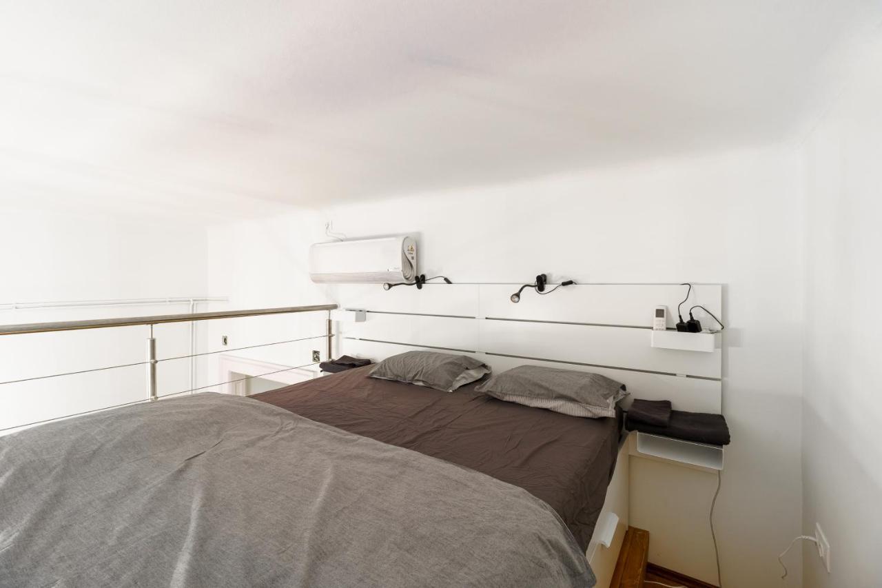 Central Loft-Style Flat Next To Danube Budapest Exteriör bild